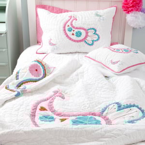 Reorganise, re-accessorise and revitalise your children's bedrooms! Reorganise, re-accessorise and revitalise your children's bedrooms!